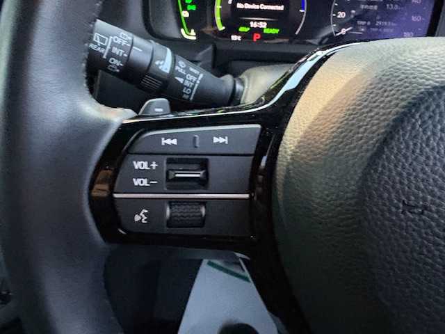 ホンダ ステップワゴン スパーダ eHEV プレミアムライン 大阪府 2022(令4)年 2.3万km クリスタルブラックパール 純正１５．６型フリップダウンモニター　/純正１１．４型ナビ　/全方位カメラ　/フルセグ/ブラインドスポットモニター/ホンダセンシング　/パワーバックドア　/両側パワースライドドア　/ドラレコ　/前席／後席シートヒーター　/ビルトインＥＴＣ　/オットマンチェア/スマートキー