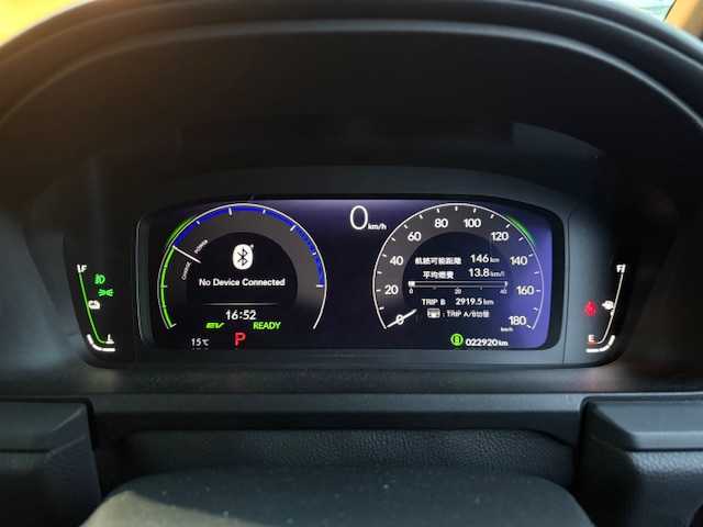 ホンダ ステップワゴン スパーダ eHEV プレミアムライン 大阪府 2022(令4)年 2.3万km クリスタルブラックパール 純正１５．６型フリップダウンモニター　/純正１１．４型ナビ　/全方位カメラ　/フルセグ/ブラインドスポットモニター/ホンダセンシング　/パワーバックドア　/両側パワースライドドア　/ドラレコ　/前席／後席シートヒーター　/ビルトインＥＴＣ　/オットマンチェア/スマートキー