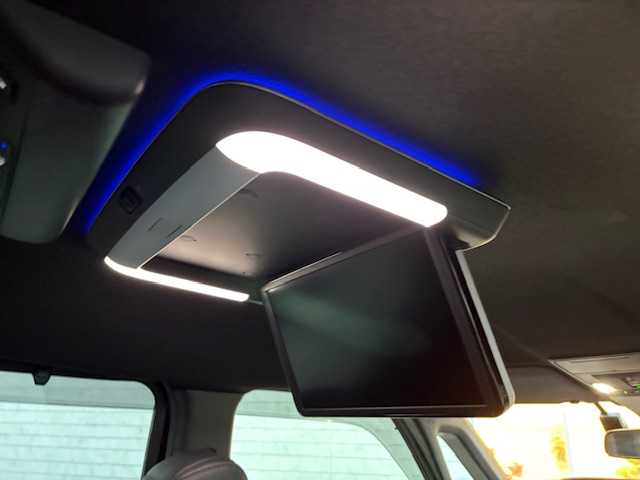 ホンダ ステップワゴン スパーダ eHEV プレミアムライン 大阪府 2022(令4)年 2.3万km クリスタルブラックパール 純正１５．６型フリップダウンモニター　/純正１１．４型ナビ　/全方位カメラ　/フルセグ/ブラインドスポットモニター/ホンダセンシング　/パワーバックドア　/両側パワースライドドア　/ドラレコ　/前席／後席シートヒーター　/ビルトインＥＴＣ　/オットマンチェア/スマートキー