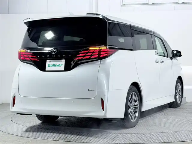 トヨタ アルファードハイブリット Z 大阪府 2024(令6)年 0.8万km プラチナホワイトパールマイカ サンルーフ トヨタチームメイト 衝突軽減B 360カメラ 後席モニター レーダークルーズC ハンドルヒーター 両側電動ドア パワーバックドア AC100V BSM ドラレコ プッシュスタート ETC