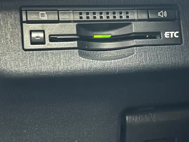 トヨタ プリウス G ツーリングセレクション 愛知県 2013(平25)年 10.1万km ホワイトパールクリスタルシャイン 純正HDDナビ(FM/AM/CD/DVD/BT/フルセグ)/モデリスタエアロ/バックカメラ/パワーシート(D席)/ハーフレザーシート/LEDヘッドライト/フォグランプ/純正AW17インチ/電動格納ミラー/純正フロアマット/ETC/クルーズコントロール/トノカバー/プッシュスタート/スマートキー・スペアキー１本/ステアリングリモコン/ABS/取扱説明書・保証書