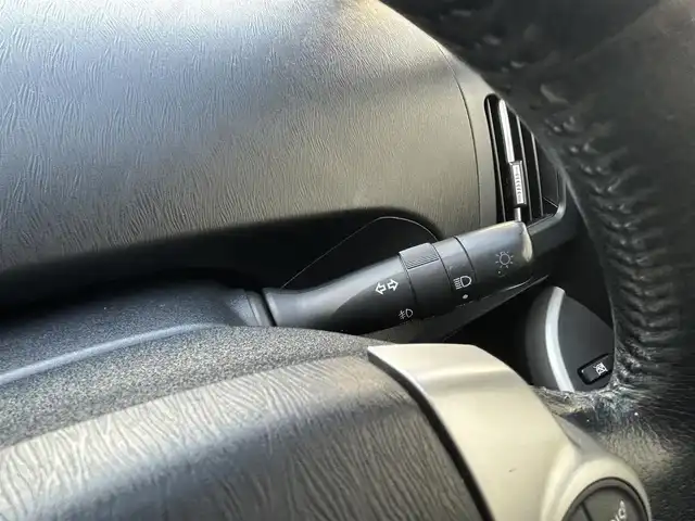 トヨタ プリウス G ツーリングセレクション 愛知県 2013(平25)年 10.1万km ホワイトパールクリスタルシャイン 純正HDDナビ(FM/AM/CD/DVD/BT/フルセグ)/モデリスタエアロ/バックカメラ/パワーシート(D席)/ハーフレザーシート/LEDヘッドライト/フォグランプ/純正AW17インチ/電動格納ミラー/純正フロアマット/ETC/クルーズコントロール/トノカバー/プッシュスタート/スマートキー・スペアキー１本/ステアリングリモコン/ABS/取扱説明書・保証書