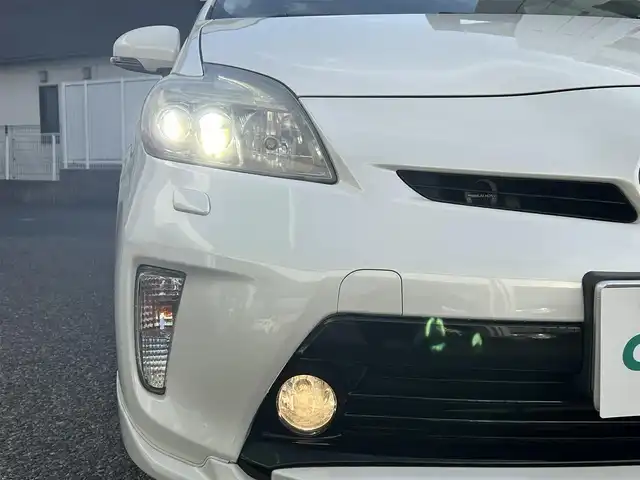 トヨタ プリウス G ツーリングセレクション 愛知県 2013(平25)年 10.1万km ホワイトパールクリスタルシャイン 純正HDDナビ(FM/AM/CD/DVD/BT/フルセグ)/モデリスタエアロ/バックカメラ/パワーシート(D席)/ハーフレザーシート/LEDヘッドライト/フォグランプ/純正AW17インチ/電動格納ミラー/純正フロアマット/ETC/クルーズコントロール/トノカバー/プッシュスタート/スマートキー・スペアキー１本/ステアリングリモコン/ABS/取扱説明書・保証書