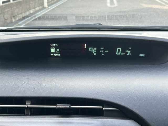 トヨタ プリウス G ツーリングセレクション 兵庫県 2013(平25)年 10.1万km ホワイトパールクリスタルシャイン (株)IDOMが運営する【じしゃロン神戸名谷店】の自社ローン専用車両になりますこちらは現金またはオートローンご利用時の価格です。自社ローンご希望の方は別途その旨お申付け下さい。/純正HDDナビ(FM/AM/CD/DVD/BT/フルセグ)/モデリスタエアロ/バックカメラ/パワーシート(D席)/ハーフレザーシート/LEDヘッドライト/フォグランプ/純正AW17インチ/電動格納ミラー/純正フロアマット/ETC/クルーズコントロール/トノカバー/プッシュスタート/スマートキー・スペアキー１本/ステアリングリモコン/ABS/取扱説明書・保証書