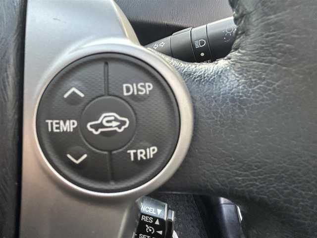 トヨタ プリウス G ツーリングセレクション 兵庫県 2013(平25)年 10.1万km ホワイトパールクリスタルシャイン (株)IDOMが運営する【じしゃロン神戸名谷店】の自社ローン専用車両になりますこちらは現金またはオートローンご利用時の価格です。自社ローンご希望の方は別途その旨お申付け下さい。/純正HDDナビ(FM/AM/CD/DVD/BT/フルセグ)/モデリスタエアロ/バックカメラ/パワーシート(D席)/ハーフレザーシート/LEDヘッドライト/フォグランプ/純正AW17インチ/電動格納ミラー/純正フロアマット/ETC/クルーズコントロール/トノカバー/プッシュスタート/スマートキー・スペアキー１本/ステアリングリモコン/ABS/取扱説明書・保証書