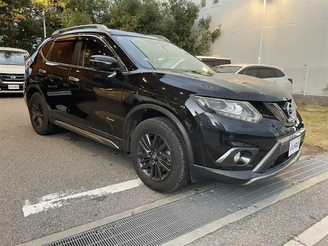 日産 エクストレイル ハイブリッド 20X エクストリーマーXエマージェンシーブレーキ 兵庫県 2015(平27)年 9.2万km ダイヤモンドブラック 株)IDOMが運営する【じしゃロン西宮店】の自社ローン対象車両になります。こちらは現金ご利用時の価格です。/自社ローンご希望の方は別途その旨お申付け下さい。/＊純正ナビ/＊フルセグテレビ/＊アラウンドビューモニター/＊ドラレコ/＊ETC/＊パワーバックドア
