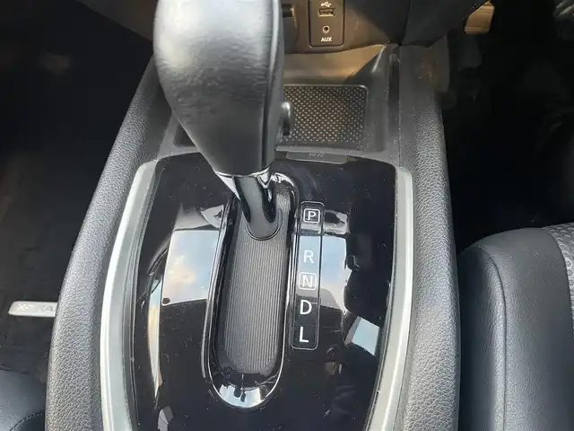 日産 エクストレイル ハイブリッド 20X エクストリーマーXエマージェンシーブレーキ 兵庫県 2015(平27)年 9.2万km ダイヤモンドブラック 株)IDOMが運営する【じしゃロン西宮店】の自社ローン対象車両になります。こちらは現金ご利用時の価格です。/自社ローンご希望の方は別途その旨お申付け下さい。/＊純正ナビ/＊フルセグテレビ/＊アラウンドビューモニター/＊ドラレコ/＊ETC/＊パワーバックドア