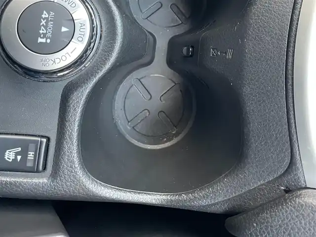 日産 エクストレイル ハイブリッド 20X エクストリーマーXエマージェンシーブレーキ 兵庫県 2015(平27)年 9.2万km ダイヤモンドブラック 株)IDOMが運営する【じしゃロン西宮店】の自社ローン対象車両になります。こちらは現金ご利用時の価格です。/自社ローンご希望の方は別途その旨お申付け下さい。/＊純正ナビ/＊フルセグテレビ/＊アラウンドビューモニター/＊ドラレコ/＊ETC/＊パワーバックドア