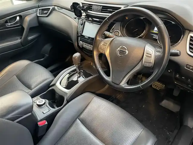 日産 エクストレイル ハイブリッド 20X エクストリーマーXエマージェンシーブレーキ 兵庫県 2015(平27)年 9.2万km ダイヤモンドブラック 株)IDOMが運営する【じしゃロン西宮店】の自社ローン対象車両になります。こちらは現金ご利用時の価格です。/自社ローンご希望の方は別途その旨お申付け下さい。/＊純正ナビ/＊フルセグテレビ/＊アラウンドビューモニター/＊ドラレコ/＊ETC/＊パワーバックドア