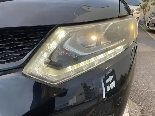 日産 エクストレイル ハイブリッド 20X エクストリーマーXエマージェンシーブレーキ 兵庫県 2015(平27)年 9.2万km ダイヤモンドブラック 株)IDOMが運営する【じしゃロン西宮店】の自社ローン対象車両になります。こちらは現金ご利用時の価格です。/自社ローンご希望の方は別途その旨お申付け下さい。/＊純正ナビ/＊フルセグテレビ/＊アラウンドビューモニター/＊ドラレコ/＊ETC/＊パワーバックドア