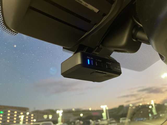 日産 ノート e－パワー X 愛知県 2017(平29)年 2.5万km プレミアムコロナオレンジ 純正ナビ　SDカードなし/全方位カメラ/コーナーセンサー/純正アルミホイール/ＥＴＣ/インテリジェントミラー/レーンキープアシスト/ドライブレコーダー/衝突軽減システム/フルセグ/CD DVD/Bluetooth/ステアリングスイッチ/スマートキー/プッシュスタート