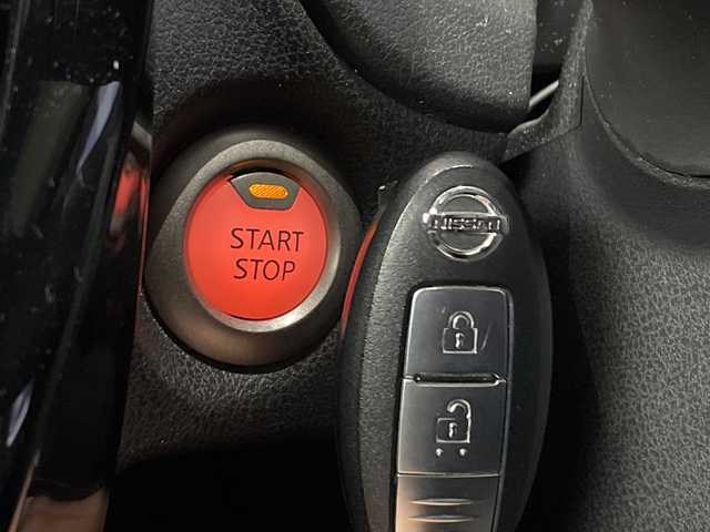 日産 ノート e－パワー X 愛知県 2017(平29)年 2.5万km プレミアムコロナオレンジ 純正ナビ　SDカードなし/全方位カメラ/コーナーセンサー/純正アルミホイール/ＥＴＣ/インテリジェントミラー/レーンキープアシスト/ドライブレコーダー/衝突軽減システム/フルセグ/CD DVD/Bluetooth/ステアリングスイッチ/スマートキー/プッシュスタート