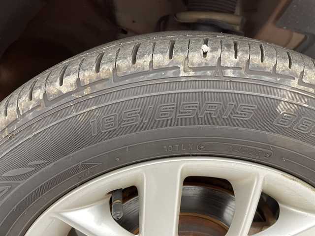 日産 ノート e－パワー X 愛知県 2017(平29)年 2.5万km プレミアムコロナオレンジ 純正ナビ　SDカードなし/全方位カメラ/コーナーセンサー/純正アルミホイール/ＥＴＣ/インテリジェントミラー/レーンキープアシスト/ドライブレコーダー/衝突軽減システム/フルセグ/CD DVD/Bluetooth/ステアリングスイッチ/スマートキー/プッシュスタート