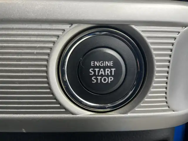 スズキ スペーシア ギア HYBRID XZ 富山県 2019(平31)年 2.1万km ブリスクブルーメタリック/ガンメタリック2トーンルーフ 純正ナビ【CN-RZ746W】/(AM/FM/CD/DVD/SD/USB/BT)/フルセグTV/アラウンドビューモニター/ヘッドアップディスプレイ/両側パワースライドドア/衝突被害軽減ブレーキ/レーンキープアシスト/オートマチックハイビーム/LEDヘッドライト/リアパーキングセンサー/前席シートヒーター/ドライブレコーダー/ビルトインETC/スマートキー×２/プッシュスタート/アイドリングストップ/純正フロアマット