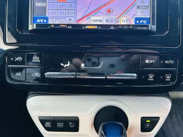 トヨタ プリウス S 岡山県 2016(平28)年 13.3万km グレーメタリック (株)IDOMが運営する【じしゃロン岡山店】の自社ローン対象車両になります。こちらは現金ご利用時の価格です。自社ローンご希望の方は別途その旨お申付け下さい。/＊ワンセグテレビ/＊バックカメラ/＊アイドリングストップ/＊クルーズコントロール/＊プッシュスタート/＊ETC/＊社外ナビ/＊スマートキー/＊プッシュスタート