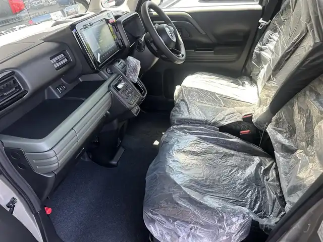 スズキ スペーシア ギア HYBRID XZターボ 愛知県 2024(令6)年 0.1万km未満 モスグレーメタリック 純正9インチナビ　/（フルセグ/Bluetooth） /レーダークルーズコントロール　/パドルシフト　/全方位モニター　/衝突軽減システム　/コーナーセンサー　/レーンキープアシスト　/両側パワスラ　/ヘッドアップディスプレイ　/前席シートヒーター　/純正ＡＷ