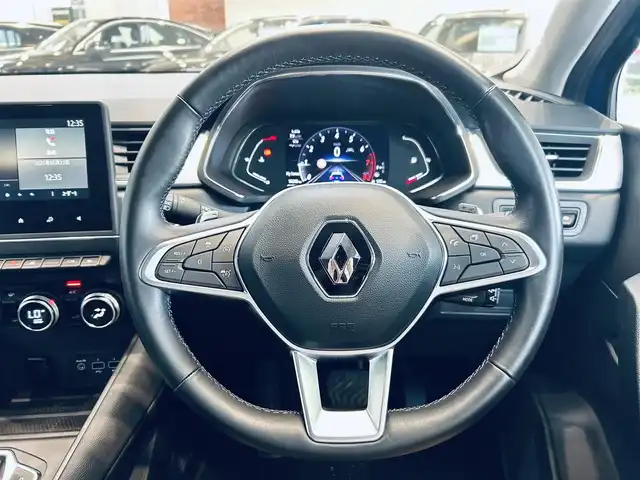 ルノー キャプチャー インテンス 大阪府 2022(令4)年 1.9万km 青Ⅱ ハーフレザー/シートヒーター/純正ディスプレイオーディオ/applecarplay/360度カメラ/純正18インチAW/LEDヘッドライト/ACC/ブラインドスポット/クリアランスソナー/ステアリングヒーター/ETC/ドラレコ