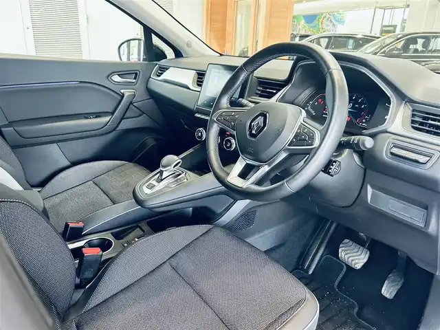 ルノー キャプチャー インテンス 大阪府 2022(令4)年 1.9万km 青Ⅱ ハーフレザー/シートヒーター/純正ディスプレイオーディオ/applecarplay/360度カメラ/純正18インチAW/LEDヘッドライト/ACC/ブラインドスポット/クリアランスソナー/ステアリングヒーター/ETC/ドラレコ