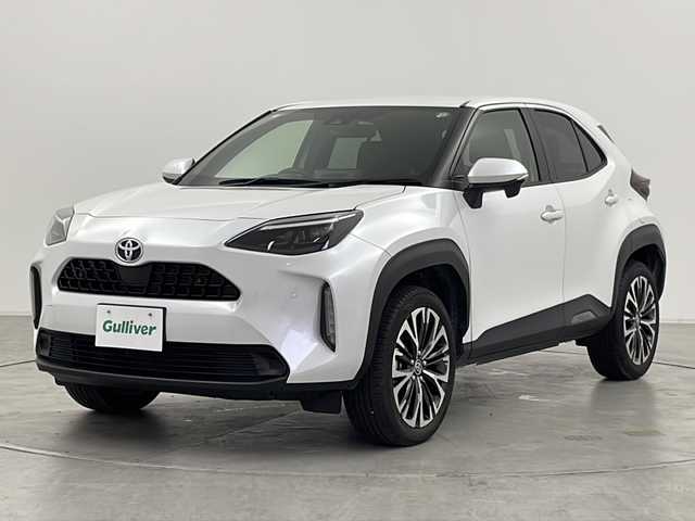 トヨタ ヤリスクロス Z 群馬県 2023(令5)年 2.1万km プラチナホワイトパールマイカ 純正8型ナビ バックカメラ　衝突被害軽減ブレーキ　ハーフレザーシート　シートヒーター　ビルトインETC ステアリングヒーター　アダプティブクルーズコントロール　ステアリングヒーター　LED　禁煙車