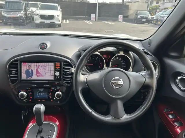 日産 ジューク 16GT FOUR タイプV 埼玉県 2014(平26)年 6.9万km ブリリアントホワイトパール 前後ドラレコ/ターボ/純正エンジンスターター/フルセグ/CD/DVD/ETC