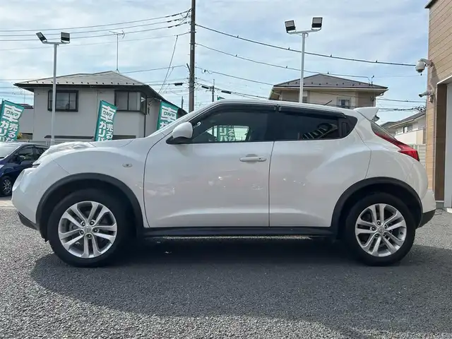日産 ジューク 16GT FOUR タイプV 埼玉県 2014(平26)年 6.9万km ブリリアントホワイトパール 前後ドラレコ/ターボ/純正エンジンスターター/フルセグ/CD/DVD/ETC