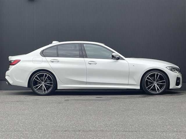 ＢＭＷ ＢＭＷ ３２０ｄ xDrive Mスポーツ 香川県 2019(令1)年 2.3万km 白 純正ナビ（BT、USB）/360度カメラ/前後コーナーセンサー/ACC/ETC/黒本革レザーシート/パワーシート/シートヒーター/前後ドライブレコーダー/アンビエントライト/19インチAW