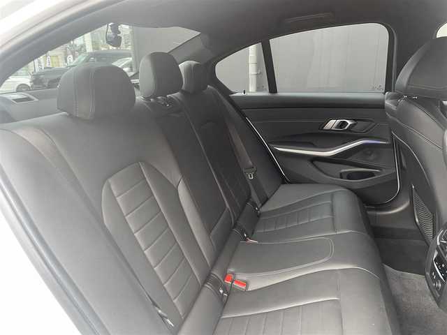ＢＭＷ ＢＭＷ ３２０ｄ xDrive Mスポーツ 香川県 2019(令1)年 2.3万km 白 純正ナビ（BT、USB）/360度カメラ/前後コーナーセンサー/ACC/ETC/黒本革レザーシート/パワーシート/シートヒーター/前後ドライブレコーダー/アンビエントライト/19インチAW