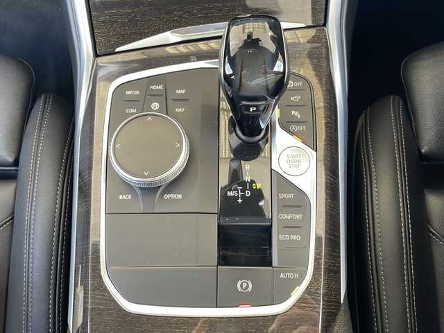 ＢＭＷ ＢＭＷ ３２０ｄ xDrive Mスポーツ 福島県 2019(令1)年 2.6万km 白 4WD/純正ナビ（BT、USB）/360度カメラ/前後コーナーセンサー/ドライビングアシストプロ/OP19インチAW/ETC/黒本革レザーシート/パワーシート/シートヒーター/前後ドライブレコーダー/アンビエントライト