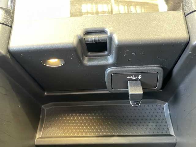 ＢＭＷ ＢＭＷ ３２０ｄ xDrive Mスポーツ 福島県 2019(令1)年 2.6万km 白 4WD/純正ナビ（BT、USB）/360度カメラ/前後コーナーセンサー/ドライビングアシストプロ/OP19インチAW/ETC/黒本革レザーシート/パワーシート/シートヒーター/前後ドライブレコーダー/アンビエントライト