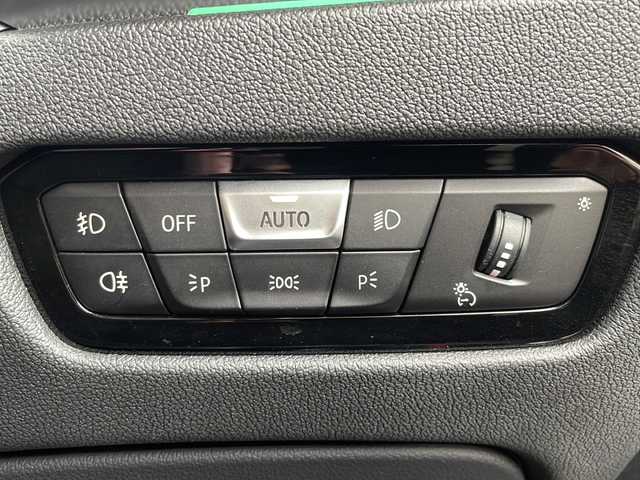 ＢＭＷ ＢＭＷ ３２０ｄ xDrive Mスポーツ 福島県 2019(令1)年 2.6万km 白 4WD/純正ナビ（BT、USB）/360度カメラ/前後コーナーセンサー/ドライビングアシストプロ/OP19インチAW/ETC/黒本革レザーシート/パワーシート/シートヒーター/前後ドライブレコーダー/アンビエントライト