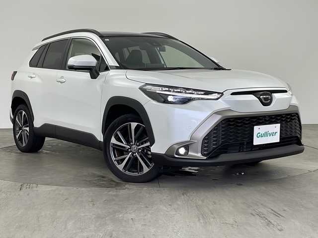 トヨタ カローラ クロス Z 兵庫県 2023(令5)年 2万km プラチナホワイトパールマイカ トヨタセーフティセンス/・プリクラッシュセーフティ/・レーントレーシングアシスト/・オートマチックハイビーム/・ロードサインアシスト/ブラインドスポットモニター/純正8インチディスプレイオーディオ/・バックカメラ/・パノラミックビューモニター/パノラマルーフ/パーキングブレーキサポート/レーダークルーズコントロール/クリアランスソナー/オートマチックハイビーム/ハーフレザー/シートヒーター/パワーシート/パワーバックドア/純正18インチアルミホイール/LEDヘッドライト/新車保証書/取扱説明書