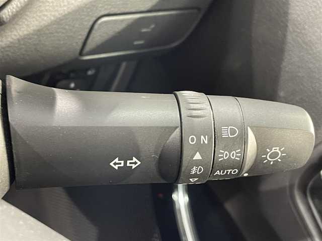 日産 デイズ ハイウェイスターX 愛知県 2018(平30)年 2万km オーシャンブルーP 純正ＳＤナビ　/（FM/AM/フルセグTV/CD・DVD再生/SD)/アラウンドビューモニター　/エマージェンシーブレーキ　/ビルトインＥＴＣ　/ＬＥＤヘッドライト　/車線逸脱警報　/コーナーセンサー　/オートマチックハイビーム　/アイドリングストップ　/フォグランプ/横滑り防止/純正フロアマット/プッシュスタート/　　-スマートキー