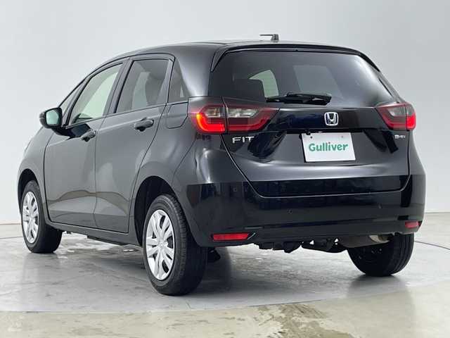 ホンダ フィット 道央・札幌 2023(令5)年 5.5万km クリスタルブラックパール ・4WD/Honda SENSING/・衝突軽減ブレーキ（CMBS）/・先行車発進お知らせ機能/・アダプティブクルーズコントロール/・車線維持支援システム（LKAS）/・ブラインドスポットインフォメーション/・社外ナビ/・Bluetooth/バックカメラ/・コンフォートパッケージ/・オートホールド/・ETC/・ビークルスタビリティアシスト/・オートライト/LEDライト/・横滑り防止
