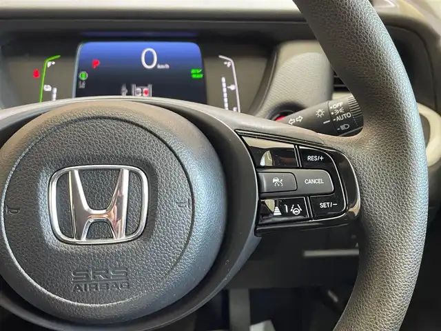 ホンダ フィット e:HEVベーシック 長野県 2023(令5)年 5.5万km クリスタルブラックパール ・4WD/Honda SENSING/・衝突軽減ブレーキ（CMBS）/・先行車発進お知らせ機能/・アダプティブクルーズコントロール/・車線維持支援システム（LKAS）/・ブラインドスポットインフォメーション/・社外ナビ/・Bluetooth/バックカメラ/・コンフォートパッケージ/・オートホールド/・ETC/・ビークルスタビリティアシスト/・オートライト/LEDライト/・横滑り防止