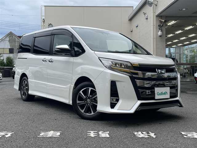 トヨタ ノア Si ダブルバイビーⅢ 和歌山県 2021(令3)年 2.8万km ホワイトパールクリスタルシャイン ディーラー純正メモリナビ/（AM/FM/CD/DVD/SD/SDREC/フルセグTV/Bluetooth）/前後ドラレコ/ワンオーナー/両側パワースライドドア/クルーズコントロール（追従なし）/プリクラッシュセーフティー/オートライト/オートハイビーム/ETC/プッシュスタート/純正フロアマット/純正ドアバイザー/取扱説明書/スペアキー×１