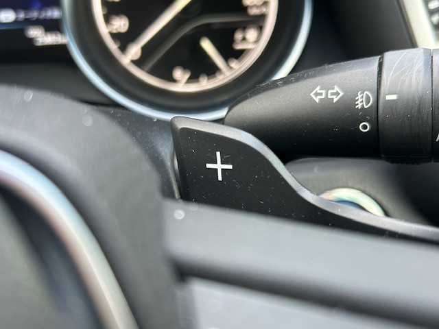 トヨタ カムリ WSレザーパッケージ 静岡県 2019(令1)年 2.6万km プラチナホワイトパールマイカ TRDフルエアロ/純正ディスプレイオーディオナビ/Bluetooth接続/フルセグTV/パドルシフト/バックカメラ/前方ドライブレコーダー/ビルトインETC/純正フロアマット/純正アルミホイール18インチ/前後コーナーセンサー/オートライト/オートマチックハイビーム/LEDヘッドライト/前席パワーシート/前席シートヒーター/レーダークルーズコントロール/ブラインドスポットモニター/横滑り防止装置/レーンキープアシスト/保証書/取扱説明書
