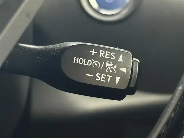 トヨタ Ｃ－ＨＲ G LEDエディション 埼玉県 2018(平30)年 3.7万km ブラックマイカ トヨタセーフティセンス　純正９インチナビ　フルセグＴＶ　Ｂｌｕｅｔｏｏｔｈ　バックカメラ　ＢＳＭ　レーダークルーズコントロール　ブラウンハーフレザーシート　前席シートヒーター　ドラレコ　ＥＴＣ
