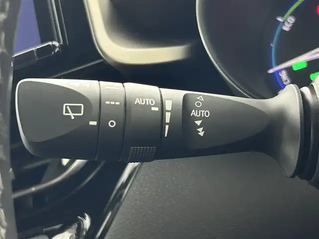 トヨタ Ｃ－ＨＲ G LEDエディション 埼玉県 2018(平30)年 3.7万km ブラックマイカ トヨタセーフティセンス　純正９インチナビ　フルセグＴＶ　Ｂｌｕｅｔｏｏｔｈ　バックカメラ　ＢＳＭ　レーダークルーズコントロール　ブラウンハーフレザーシート　前席シートヒーター　ドラレコ　ＥＴＣ
