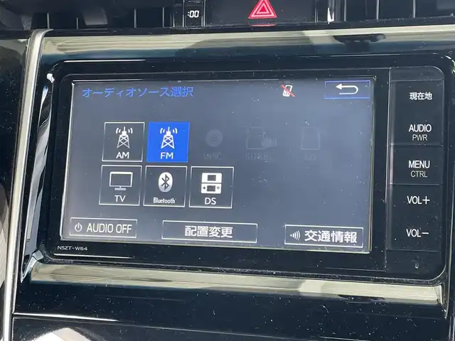 トヨタ ハリアー ハイブリッド グランド 石川県 2015(平27)年 7.7万km ホワイトパールクリスタルシャイン 純正ナビ/フルセグTV BT DISC AM FM DS/車両接近通報装置/横滑り制御機能/ドライブモード/プッシュスタート/スマートキー/ステアリングスイッチ（オーディオ）/ETC/フルエアロ/MTモード有り