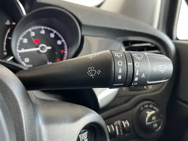 フィアット ５００Ｘ クロス 山形県 2021(令3)年 4.2万km グレーＭ 純正ディスプレイオーディオ/バックカメラ/Bluetooth/USB/黒レザーシート/衝突軽減ブレーキ/ACC/レーンキープアシスト/ブラインドスポットモニター/ルーフレール