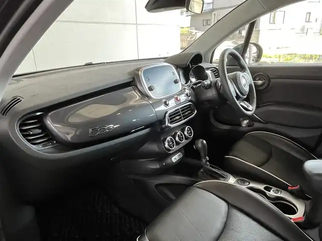 フィアット ５００Ｘ クロス 山形県 2021(令3)年 4.2万km グレーＭ 純正ディスプレイオーディオ/バックカメラ/Bluetooth/USB/黒レザーシート/衝突軽減ブレーキ/ACC/レーンキープアシスト/ブラインドスポットモニター/ルーフレール
