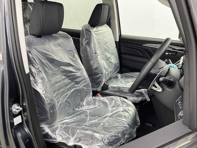 三菱 デリカＤ：５ シャモニー 大阪府 2025(令7)年 0.1千km グラファイトグレーメタリック/ブラックマイカ 登録済未使用車/専用ALPINE11型ナビ/【フルセグTV/Bluetooth/HDMI/CD/DVD/FM/AM】/全方位カメラ/パワーバックドア/ブラインドスポットモニター/両側パワースライドドア/前後コーナーセンサー/センターデフロック/三菱e-Assist/・車線逸脱警報システム/・レーダークルーズコントロール/・衝突被害軽減ブレーキシステム/・オートマチックハイビーム/・後側方車両検知警報システム/・誤発進抑制機能/ハーフレザーシート/D/N席シートヒーター/ステアリングヒーター/パドルシフト/オートホールド/ステアリングスイッチ/LEDヘッドライト/スマートキー/スペアキー/保証書/取扱説明書/点検記録簿