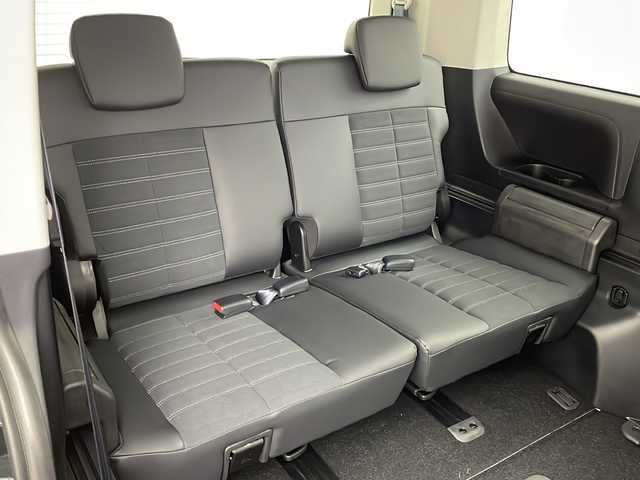 三菱 デリカＤ：５ シャモニー 大阪府 2025(令7)年 0.1千km グラファイトグレーメタリック/ブラックマイカ 登録済未使用車/専用ALPINE11型ナビ/【フルセグTV/Bluetooth/HDMI/CD/DVD/FM/AM】/全方位カメラ/パワーバックドア/ブラインドスポットモニター/両側パワースライドドア/前後コーナーセンサー/センターデフロック/三菱e-Assist/・車線逸脱警報システム/・レーダークルーズコントロール/・衝突被害軽減ブレーキシステム/・オートマチックハイビーム/・後側方車両検知警報システム/・誤発進抑制機能/ハーフレザーシート/D/N席シートヒーター/ステアリングヒーター/パドルシフト/オートホールド/ステアリングスイッチ/LEDヘッドライト/スマートキー/スペアキー/保証書/取扱説明書/点検記録簿