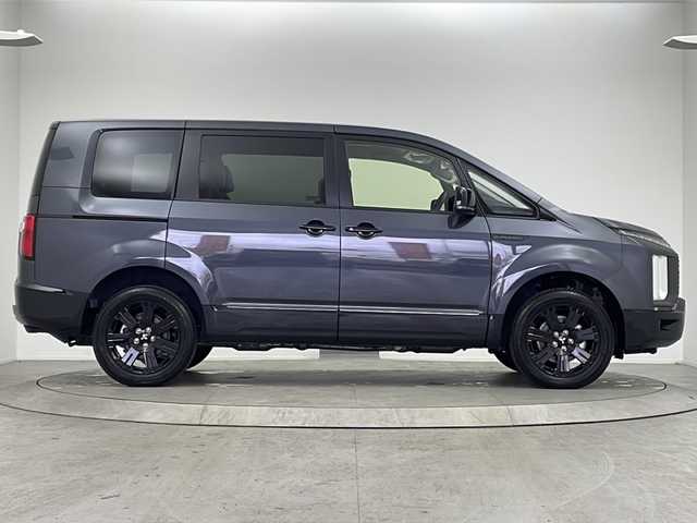 三菱 デリカＤ：５ シャモニー 大阪府 2025(令7)年 0.1千km グラファイトグレーメタリック/ブラックマイカ 登録済未使用車/専用ALPINE11型ナビ/【フルセグTV/Bluetooth/HDMI/CD/DVD/FM/AM】/全方位カメラ/パワーバックドア/ブラインドスポットモニター/両側パワースライドドア/前後コーナーセンサー/センターデフロック/三菱e-Assist/・車線逸脱警報システム/・レーダークルーズコントロール/・衝突被害軽減ブレーキシステム/・オートマチックハイビーム/・後側方車両検知警報システム/・誤発進抑制機能/ハーフレザーシート/D/N席シートヒーター/ステアリングヒーター/パドルシフト/オートホールド/ステアリングスイッチ/LEDヘッドライト/スマートキー/スペアキー/保証書/取扱説明書/点検記録簿