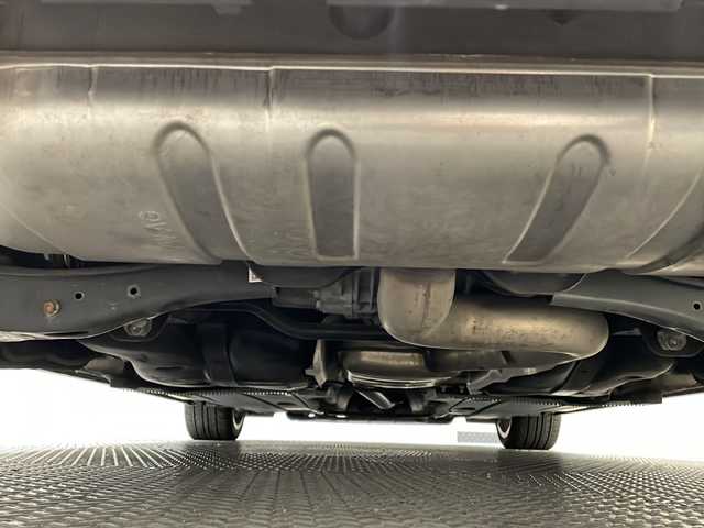 アウディ Ｓ３ スポーツバック 新潟県 2019(令1)年 3.6万km グレイシアホワイトメタリック オプション/マトリクスLEDヘッドライト/　フロントダイナミックターンインディケーター/カラードブレーキキャリパーレッド/アシスタンスパッケージ/-サイドアシスト/-アクティブレーンアシスト/-トラフィックジャムアシスト/-リヤクロストラフィックアシスト/-プレセンスベーシック/-ハイビームアシスト/主要装備/純正MMIナビ/(CD/DVD/Bluetooth.USB/フルセグTV)/バックカメラ/ETC2.0/アダプティブクルーズコントロール/ハーフレザーシート/パワーシート/シートヒーター/パドルシフト/純正18インチアルミホイール/コーナーセンサー