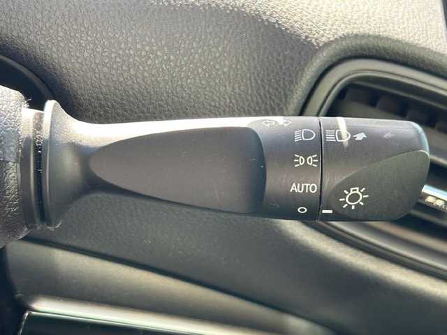 トヨタ プリウス S 和歌山県 2020(令2)年 4.9万km アティチュードブラックマイカ 社外7インチナビ/バックカメラ/衝突軽減ブレーキ/レーダークルーズコントロール/レーンディパーチャーアラート/クリアランスソナー/ETC/電動格納ミラー/LEDヘッドライト/オートライト/オートマチックハイビーム