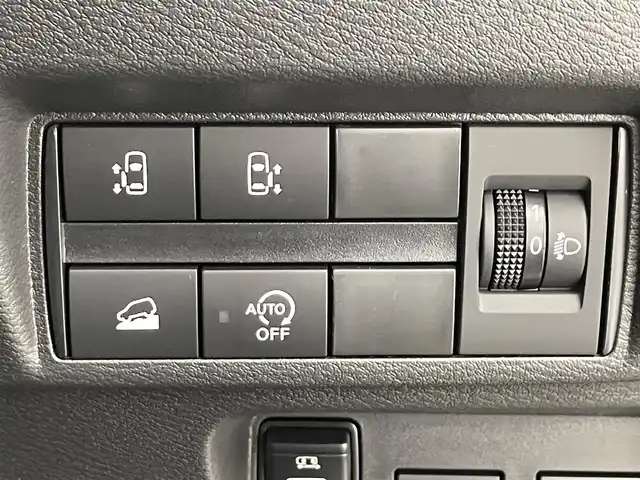 三菱 デリカミニ T プレミアム 滋賀県 2025(令7)年 0.1千km 緑Ⅱ 未使用車/純正９インチディスプレイオーディオ/Bluetooth/AppleCarPlay/AndoroidAuto/全方位カメラ/両側電動スライド/ハーフレザー/クリアランスソナー/LEDヘッドライト/オートライト/オートハイビーム/レーンキープ/シートヒーター（D/N）/ステアリングヒーター/ヒルディセントコントロール/電動パーキングブレーキ/オートブレーキホールド/DiM/衝突軽減/パドルシフト/プッシュスタート/スマートキー/ステアリングリモコン