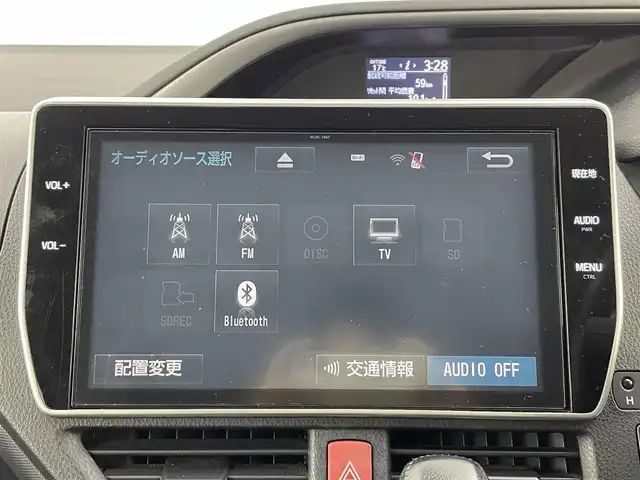 トヨタ ヴォクシー ZS 煌Ⅱ 大分県 2017(平29)年 9.2万km ブラック 純正SDナビ/（フルセグ/BT/CD/DVD）/バックカメラ/アイドリングストップ/セーフティセンスC/・プリクラッシュセーフティシステム/・レーンディパーチャーアラート/・オートマチックハイビーム/先行車発進告知機能/バックカメラ/ビルトインETC/前方ドライブレコーダー/スマートキー・プッシュスタート/両側パワースライドドア/オートライト/オートリトラミラー