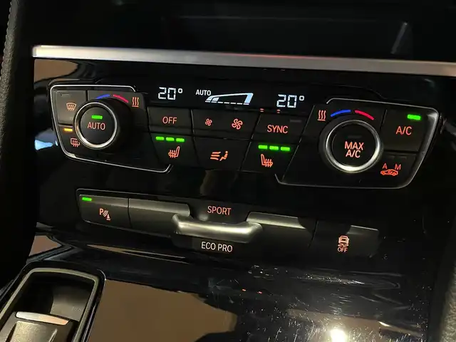 ＢＭＷ ２１８ｄ xDriveアクティブツアラー ラグジュアリー 道央・札幌 2021(令3)年 4.1万km ミネラルホワイト メタリックペイント/アドバンスドアクティブセーフティパッケージ/　・ACC/　・ヘッドアップディスプレイ/パーキングサポートパッケージ/　・リヤビューカメラ/　・PDC/　・パーキングアシスト/コンフォートパッケージ/　・オートマチックテールゲート/　・コンフォートアクセス/　・ライトパッケージ/ドライビングアシスト/LEDヘッドライト/純正HDDナビ/USB/Bluetooth/ダコタレザーシート/シートヒーター/電動フロントシート