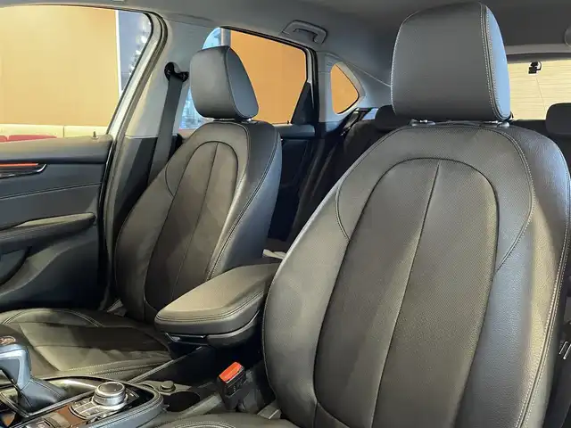 ＢＭＷ ２１８ｄ xDriveアクティブツアラー ラグジュアリー 道央・札幌 2021(令3)年 4.1万km ミネラルホワイト メタリックペイント/アドバンスドアクティブセーフティパッケージ/　・ACC/　・ヘッドアップディスプレイ/パーキングサポートパッケージ/　・リヤビューカメラ/　・PDC/　・パーキングアシスト/コンフォートパッケージ/　・オートマチックテールゲート/　・コンフォートアクセス/　・ライトパッケージ/ドライビングアシスト/LEDヘッドライト/純正HDDナビ/USB/Bluetooth/ダコタレザーシート/シートヒーター/電動フロントシート